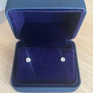 0.3 carat lab grown diamond earrings